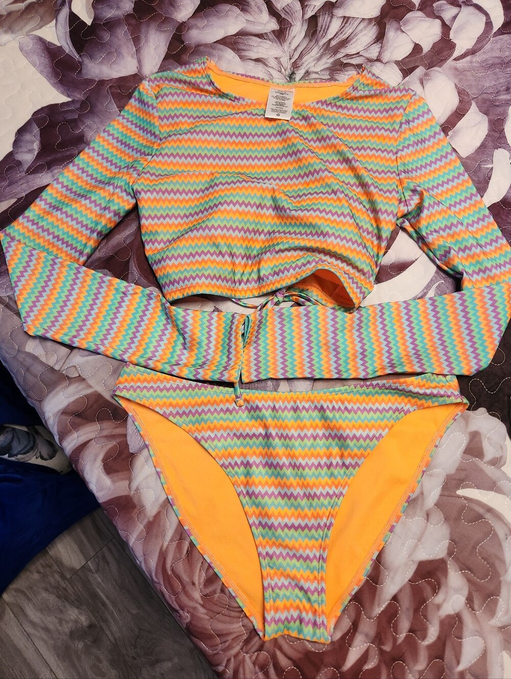Nwot Endless Waves 2pc Bathing Suit Size Medium 8-10